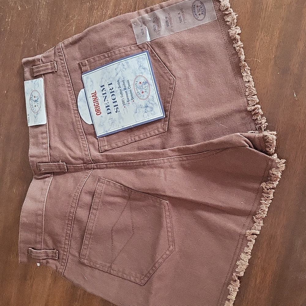 Bnwt Carolina blues jean short sz 6=3"inseam